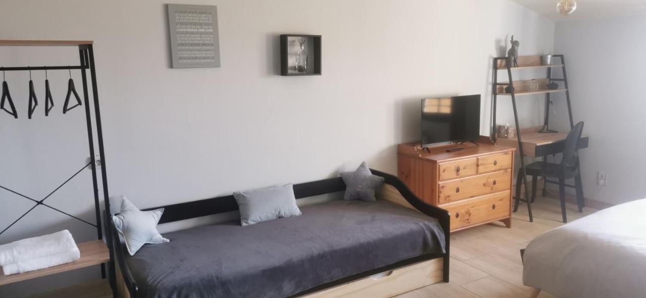 La Ferme Du Puits Carre Bed & Breakfast Lamasquere ภายนอก รูปภาพ